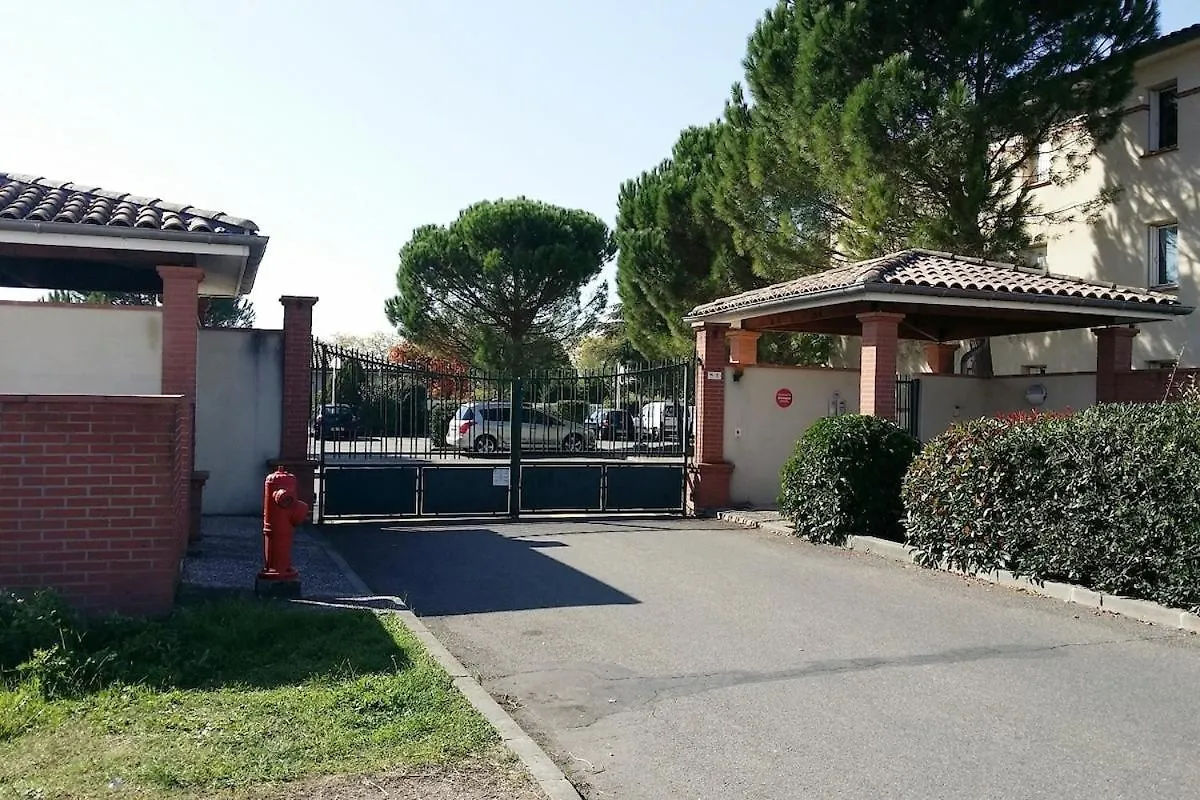 Le Sporting Land - avec piscine&place de parking !!! Gaillac